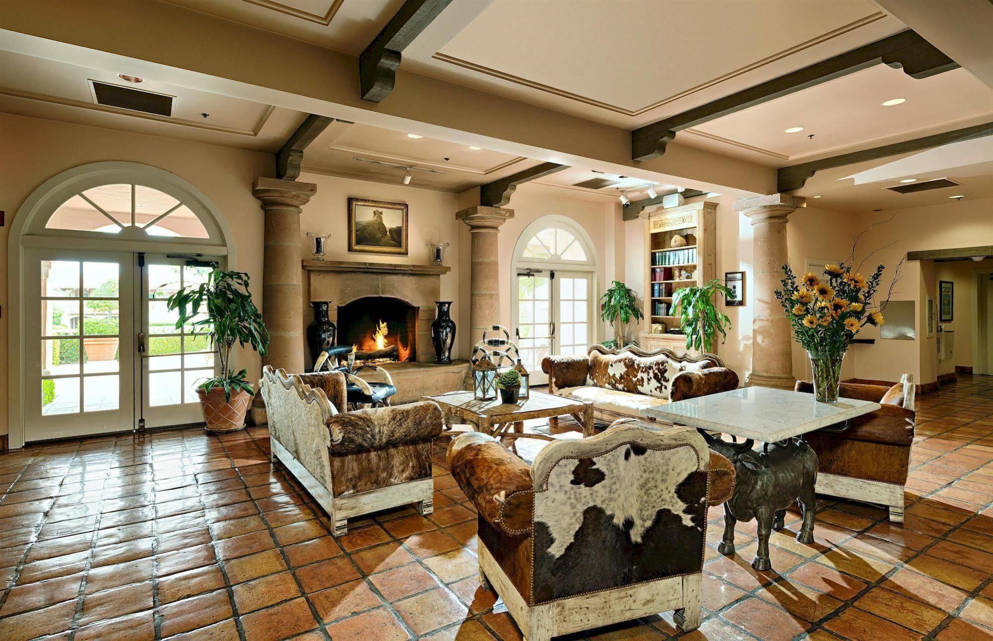 Harris Ranch Inn And Restaurant Huron Экстерьер фото