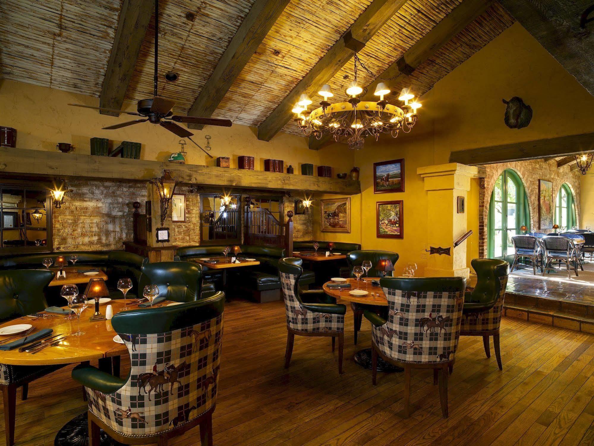 Harris Ranch Inn And Restaurant Huron Экстерьер фото